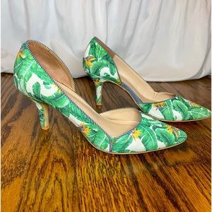 KELLY & KATIE Leaf Green Pumps